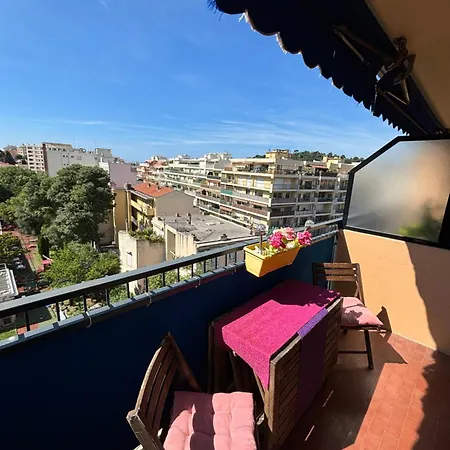 Apartment Corniche Andre De Joly - T2 Lumineux Au Port De *